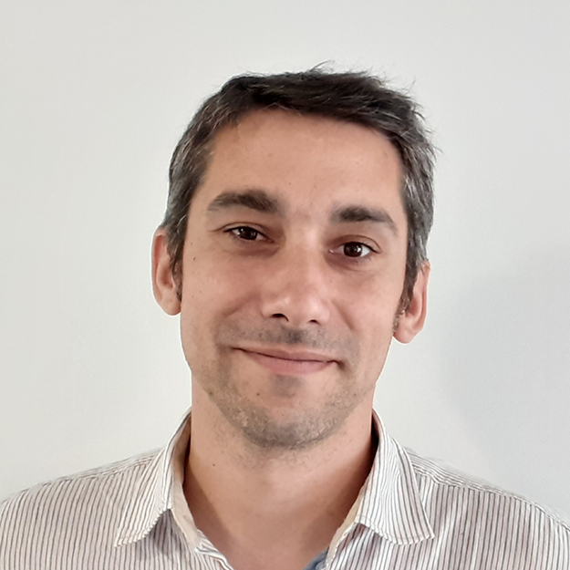 Nicolas Ribot CAPACITES - Outils sur mesure de géomatique et géographie maritime